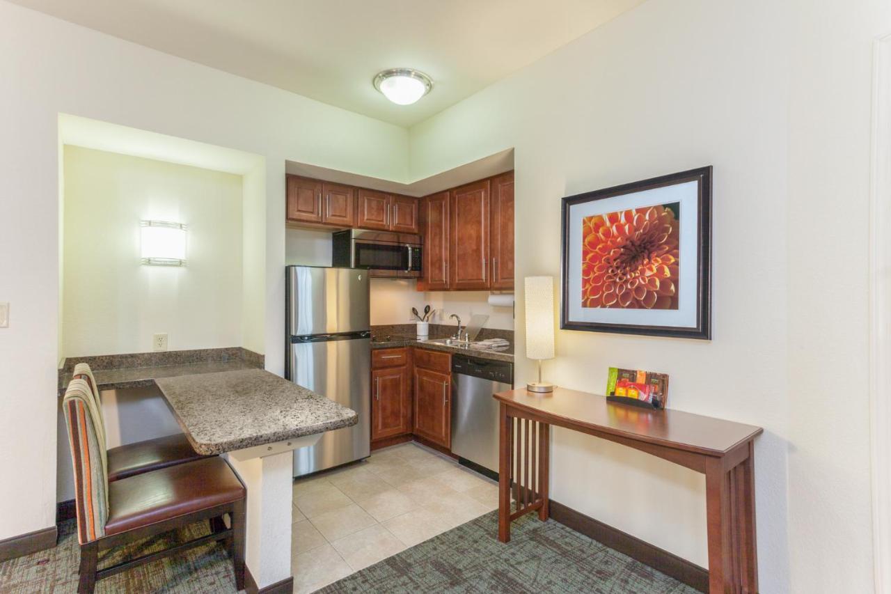 Staybridge Suites North Brunswick, An Ihg Hotel Luaran gambar