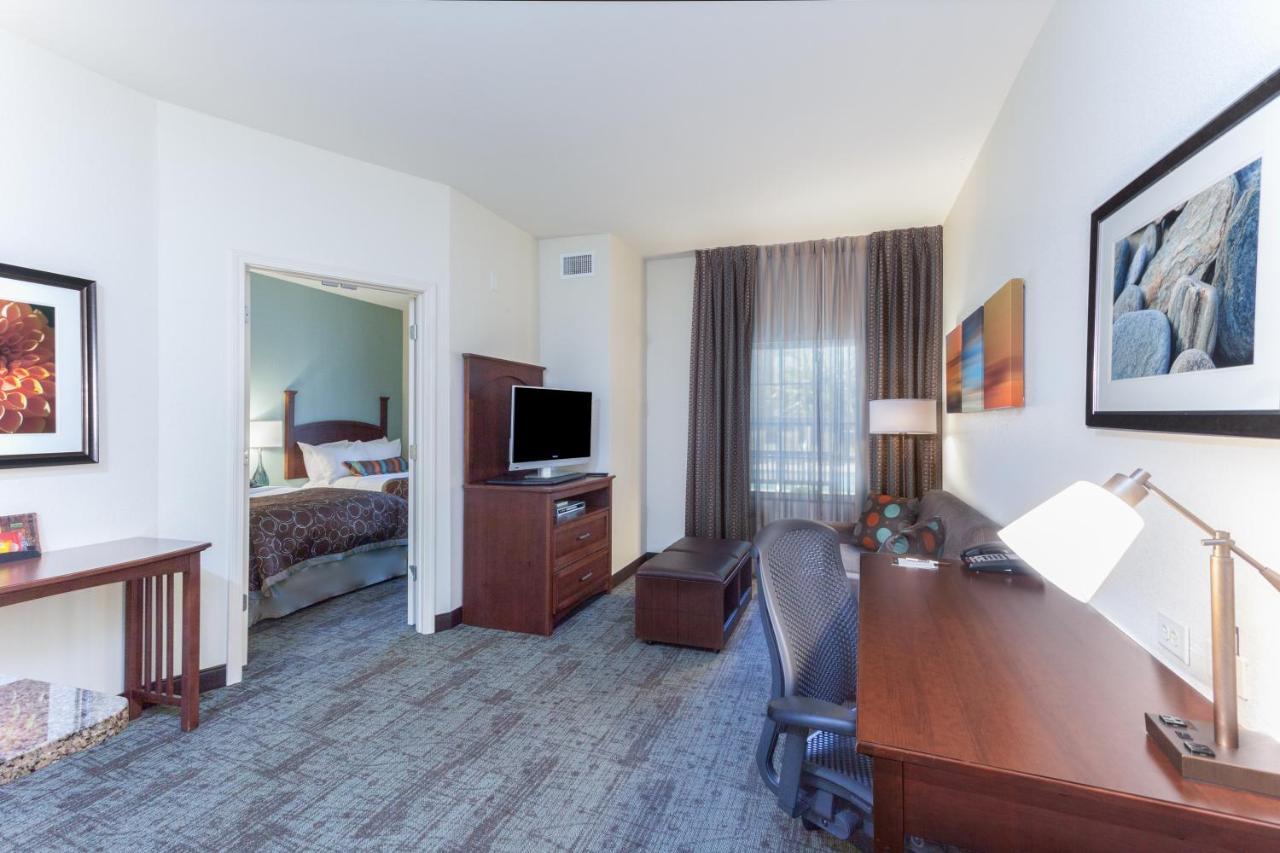 Staybridge Suites North Brunswick, An Ihg Hotel Luaran gambar